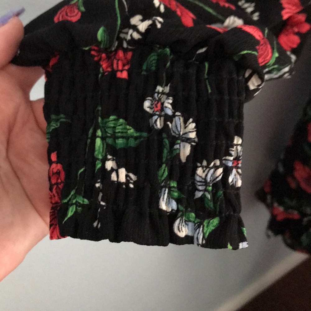 NWT! 🌺Flirty Lush floral wrap dress - Picture 6 of 8